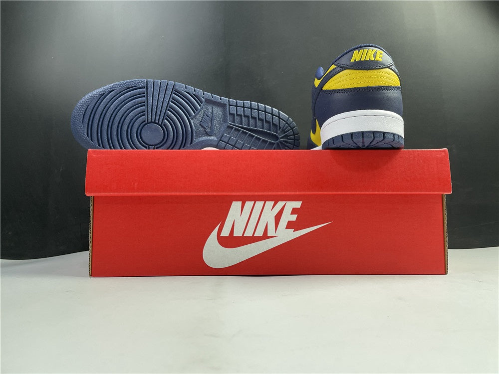 Nike SB Dunk Michigan Blue