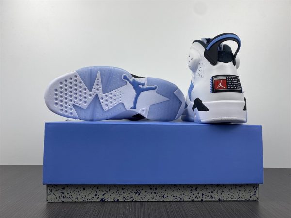 Air Jordan 6 UNC