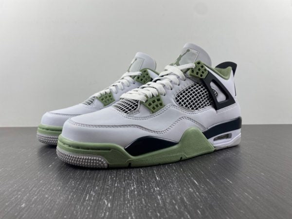 Air Jordan 4 WMNS Seafoam