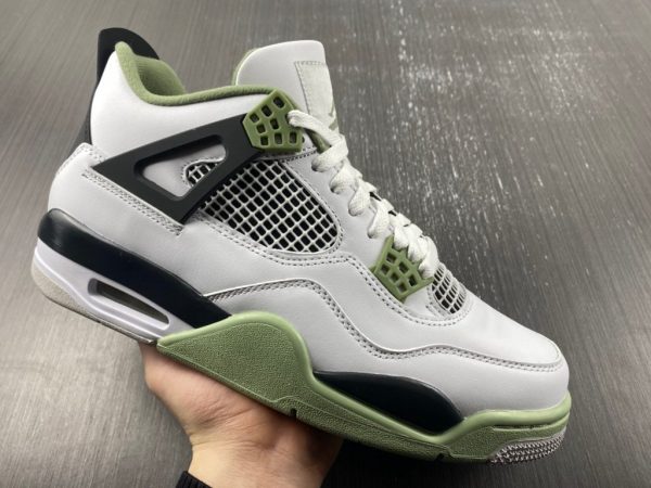 Air Jordan 4 WMNS Seafoam