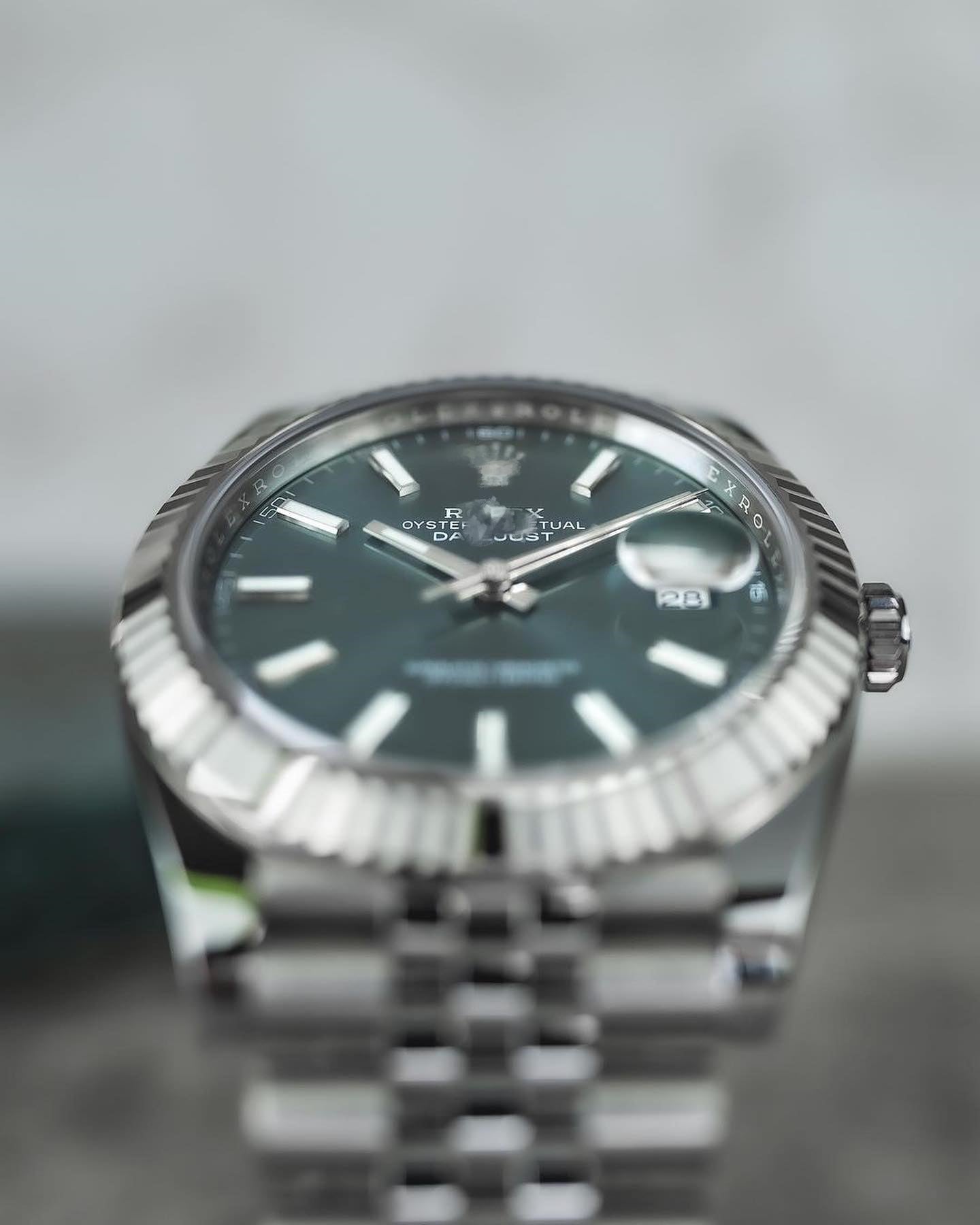 Rolex Oyster Perpetual 411