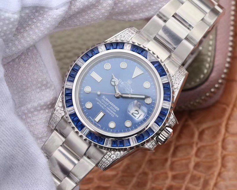 SUBMARINER DATE 116619LB