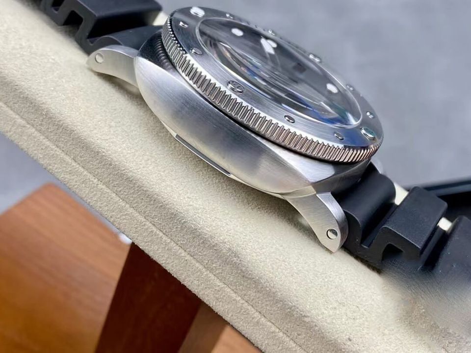 SUBMERSIBLE PAM01229 VS FACTORY BLACK