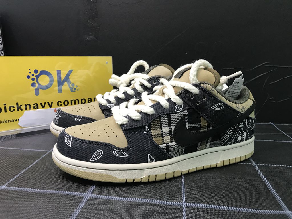 Travis Scott x Nike SB Dunk Low