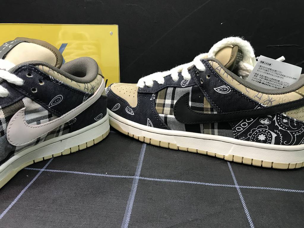 Travis Scott x Nike SB Dunk Low