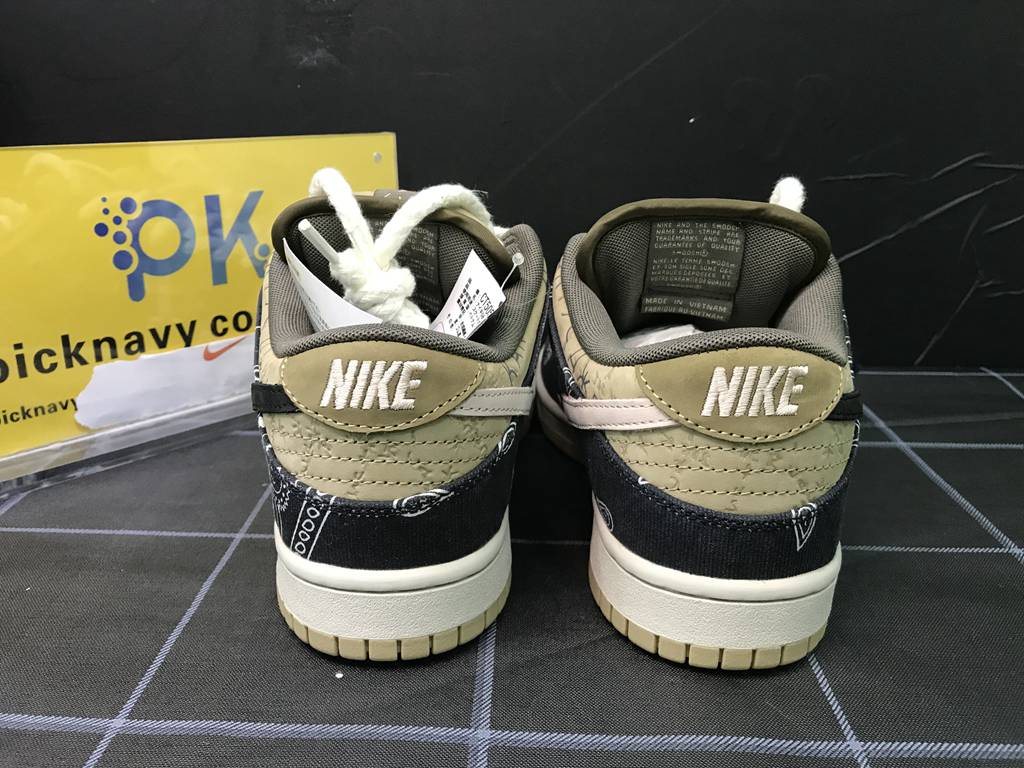 Travis Scott x Nike SB Dunk Low