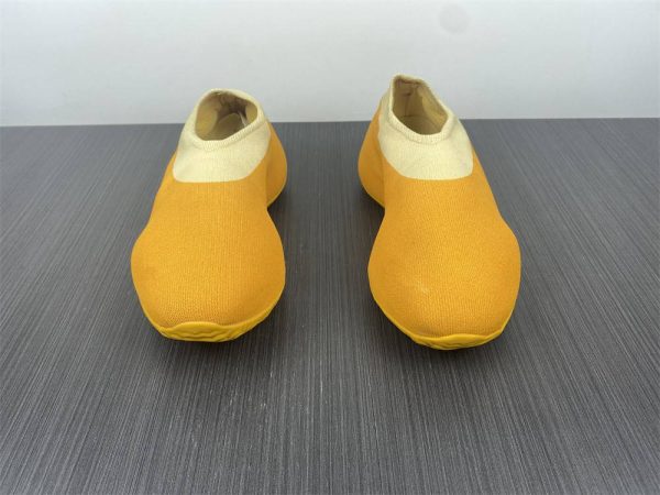 Yeezy Knit Runner Sulfur