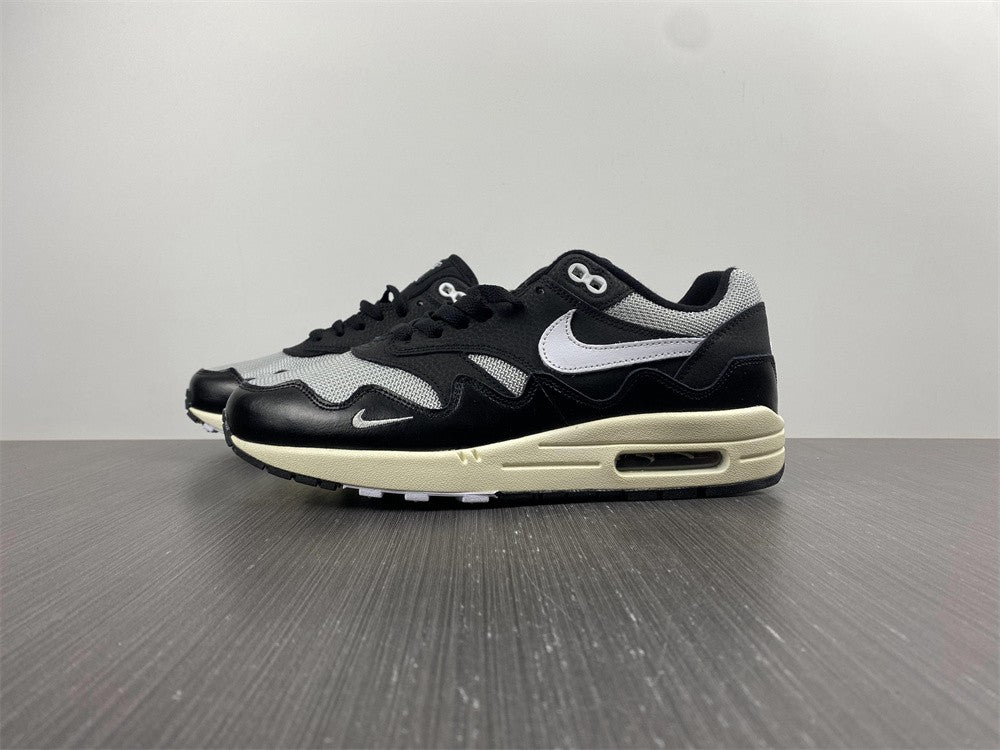 Nike Air Max 1 Patta Waves Black?