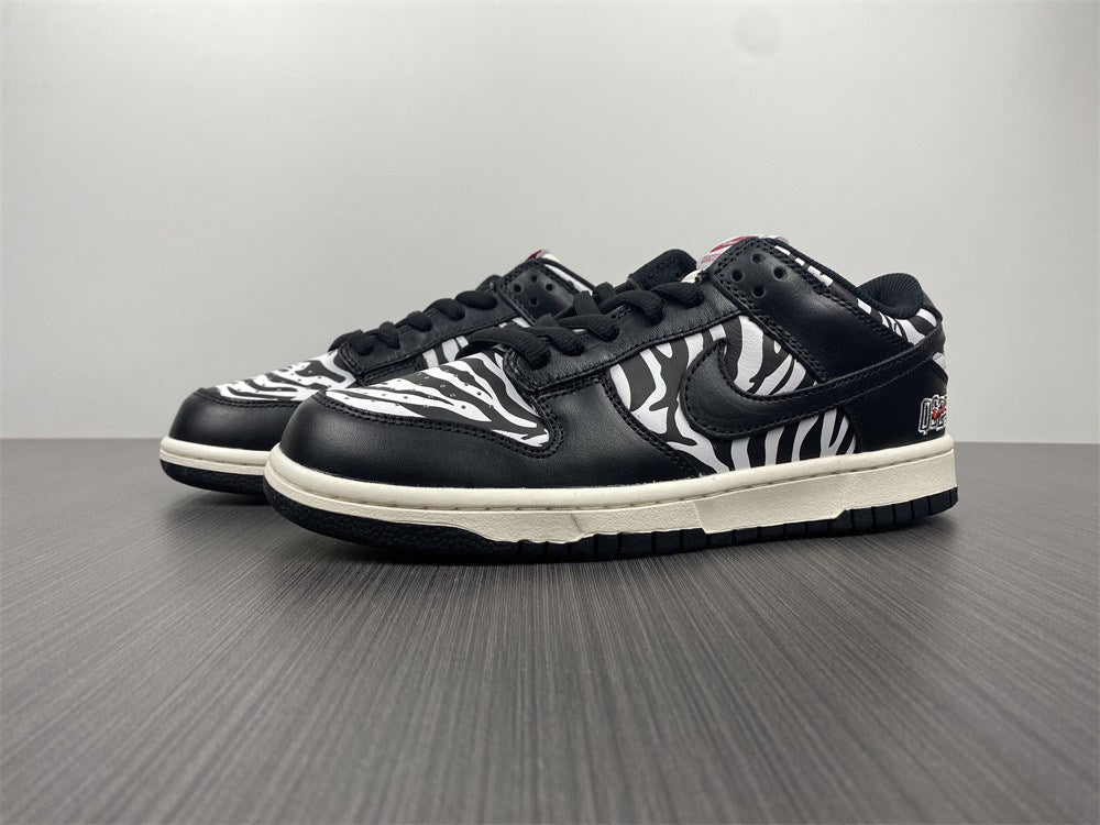 Quartersnacks x NK SB Dunk