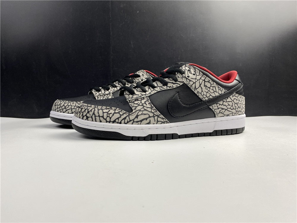 Supreme X Nike SB Dunk Low Black Cement