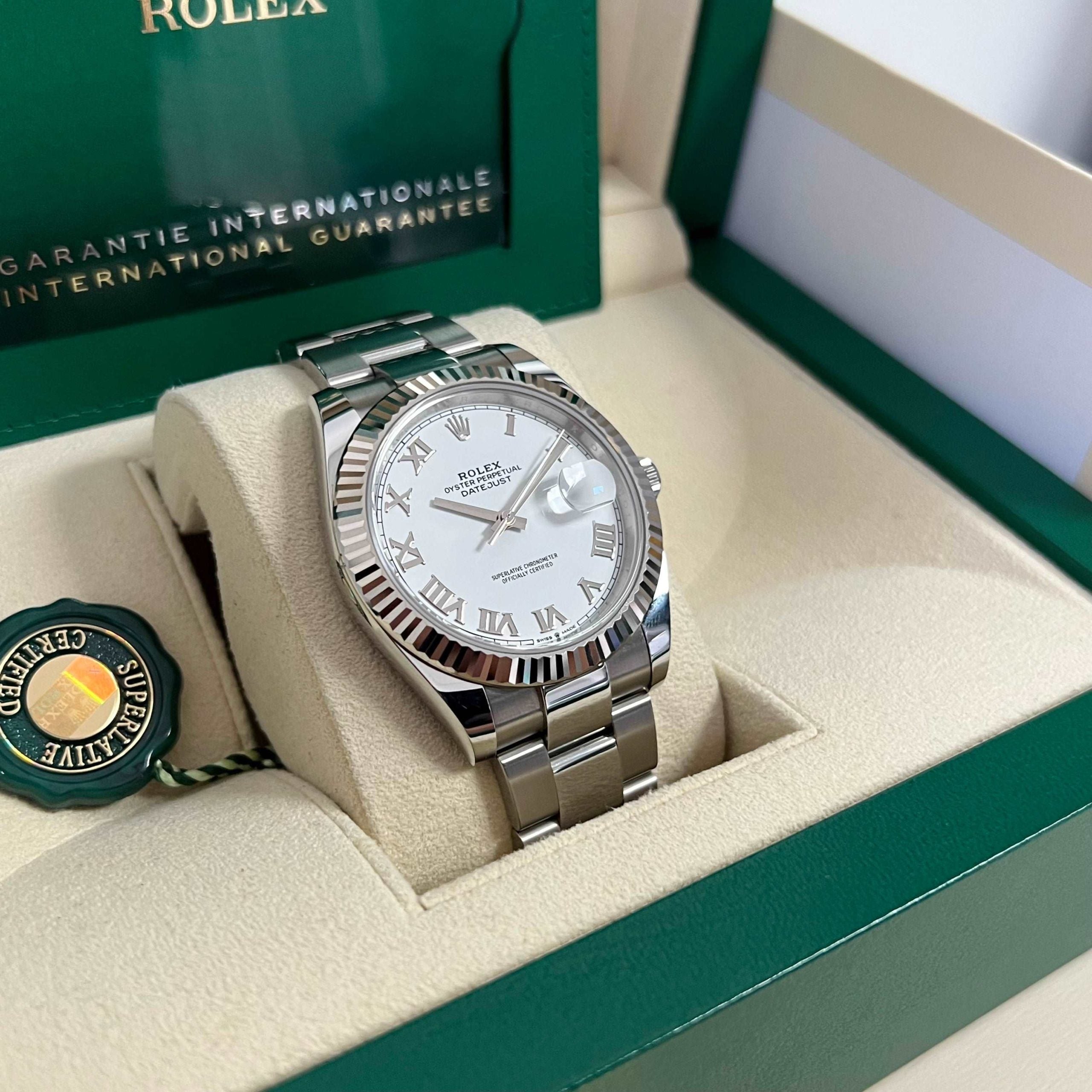 Datejust 41 126334 (White Roman Numeral Dial-Oyster Bracelet)