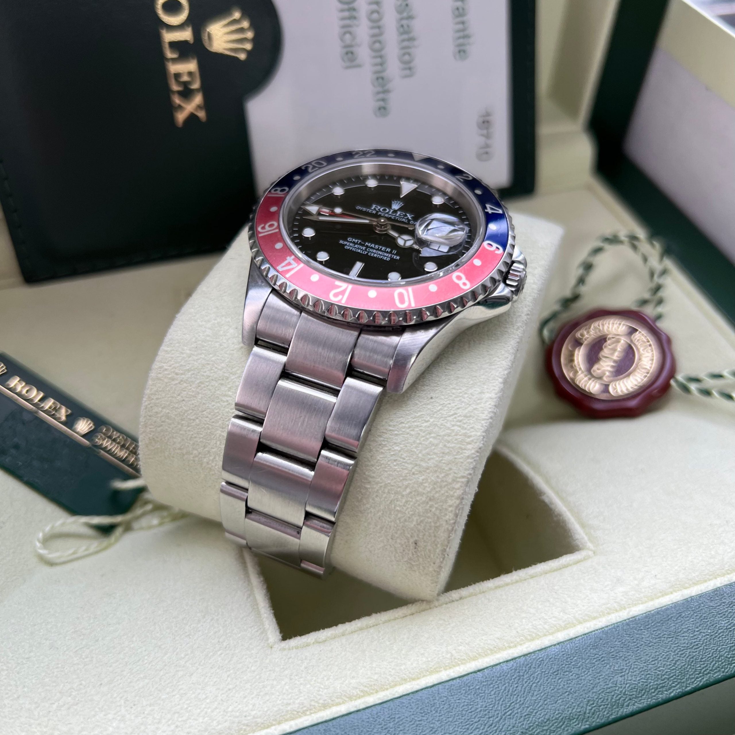 GMT-Master II 16710 (Faded Blue-Red Bezel)