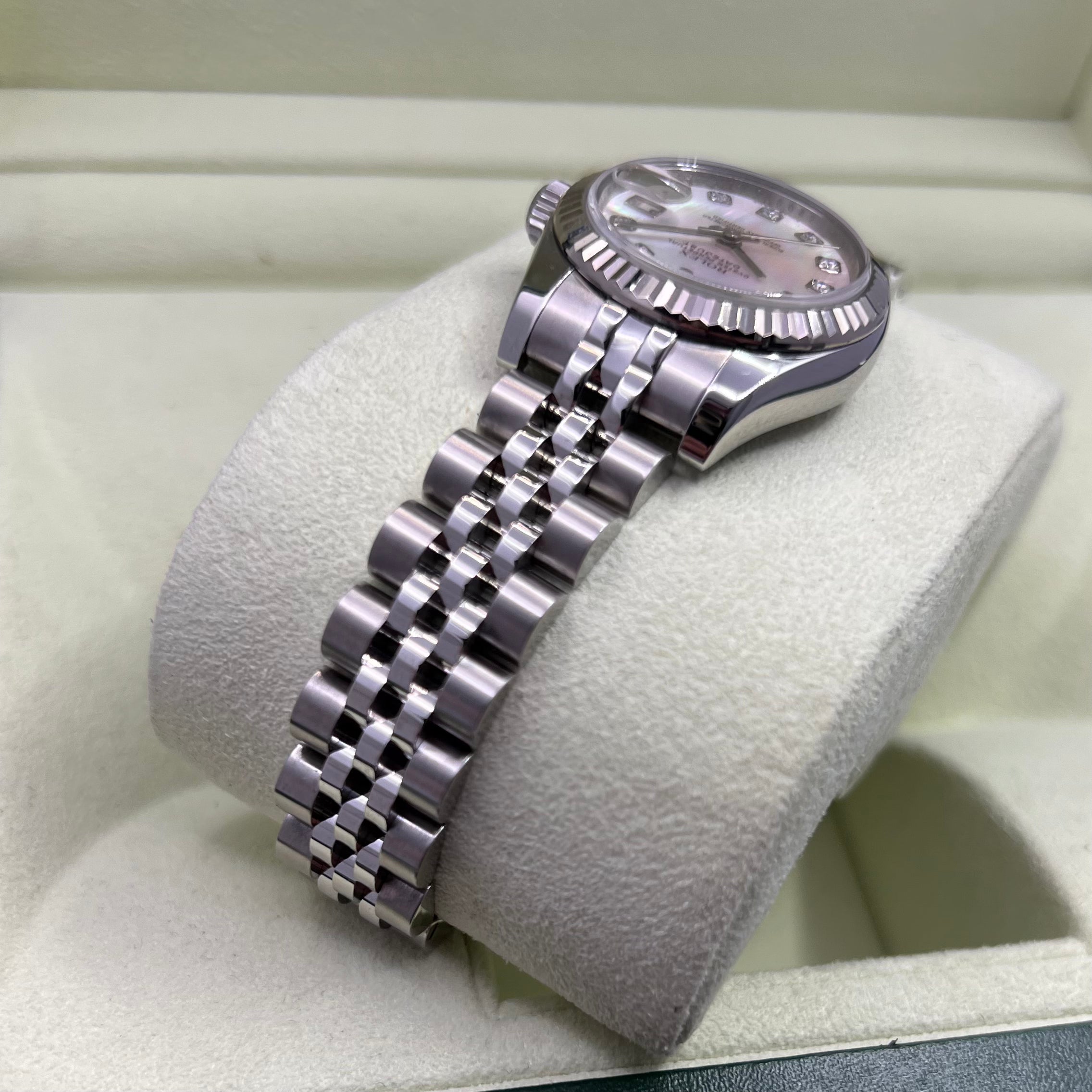 Lady-Datejust 179174 (Mother-of-Pearl Diamond Dial)