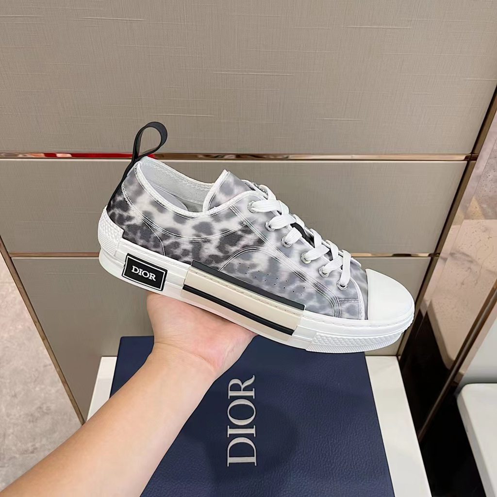 Dior sneakers