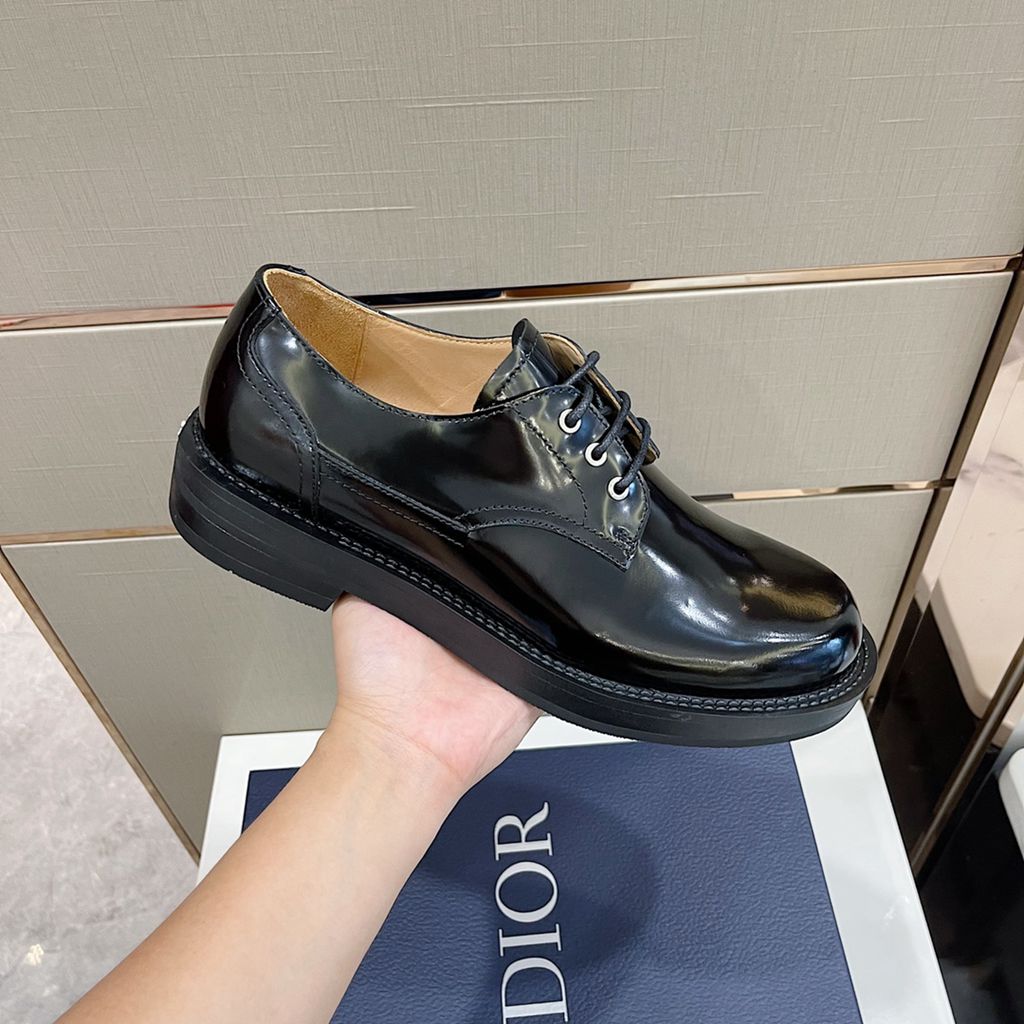 Dior sneakers