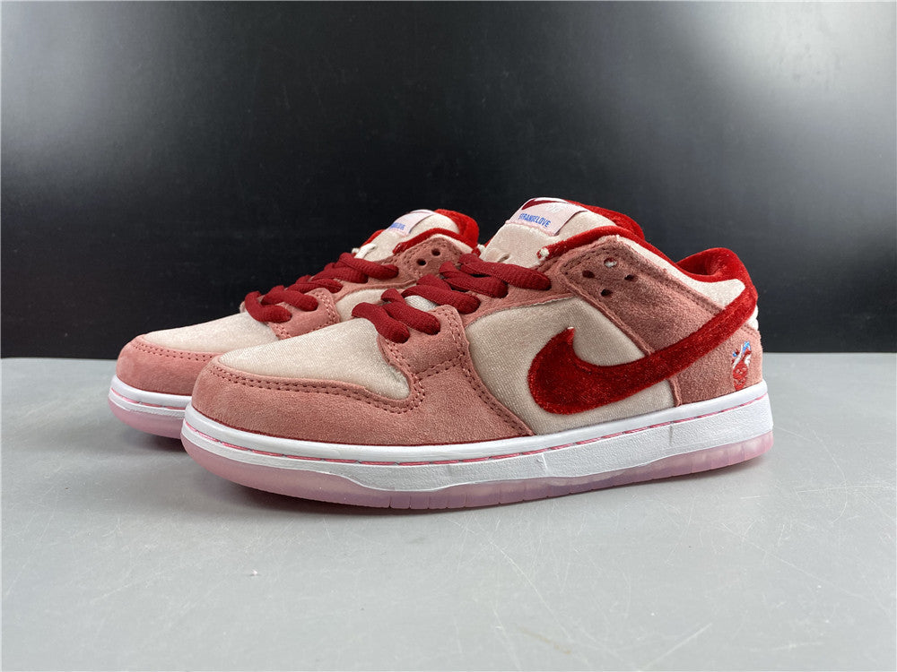 Nike SB Dunk Low StrangeLove Skateboards