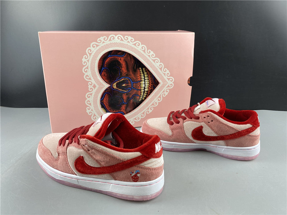 Nike SB Dunk Low StrangeLove Skateboards