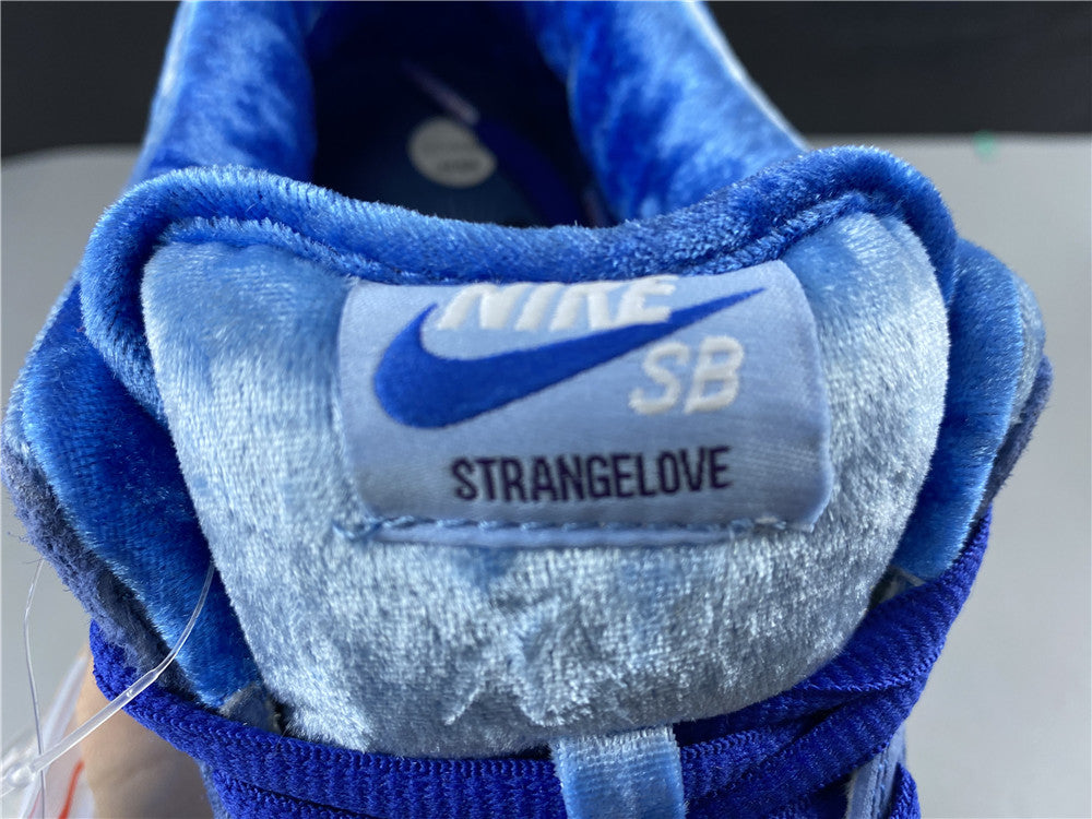 Nike SB Dunk Low Strange Love blue