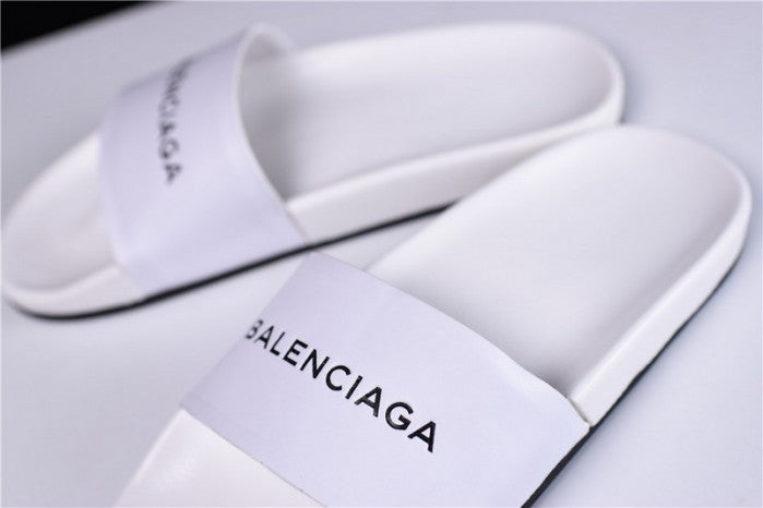 Balenciaga Logo leather slip-on sandals 72ZE-C329