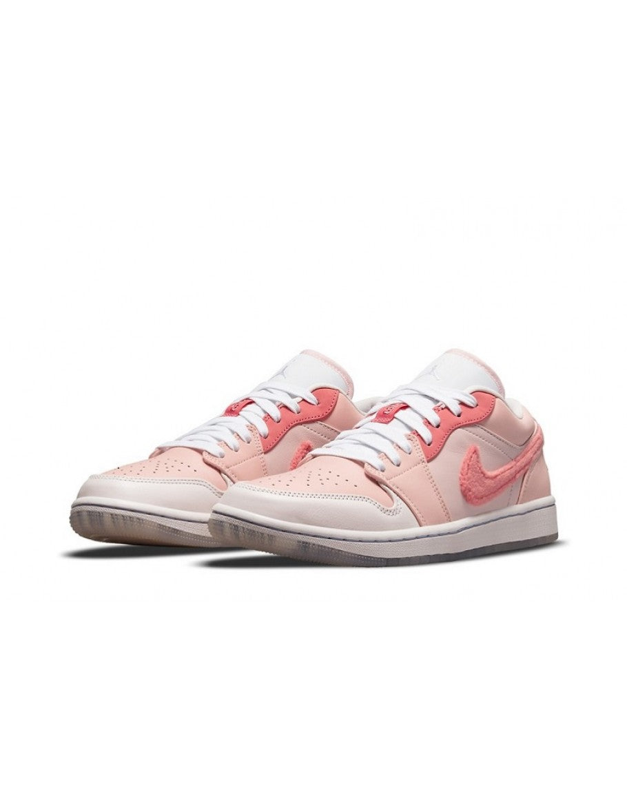 Wmns Air Jordan 1 Low SE 'Mighty Swooshers'