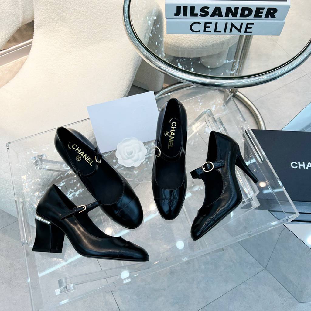 CHANEL shoes