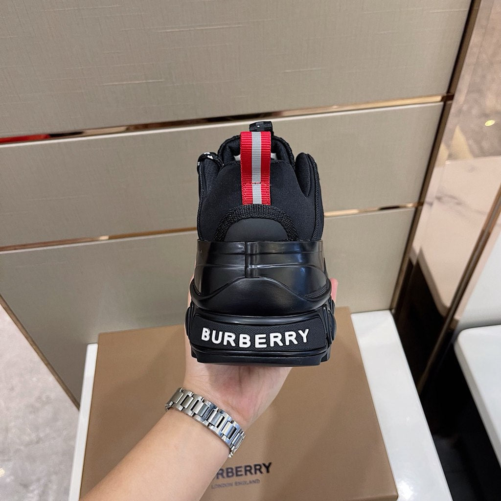 Burberry shoes EU35-EU46