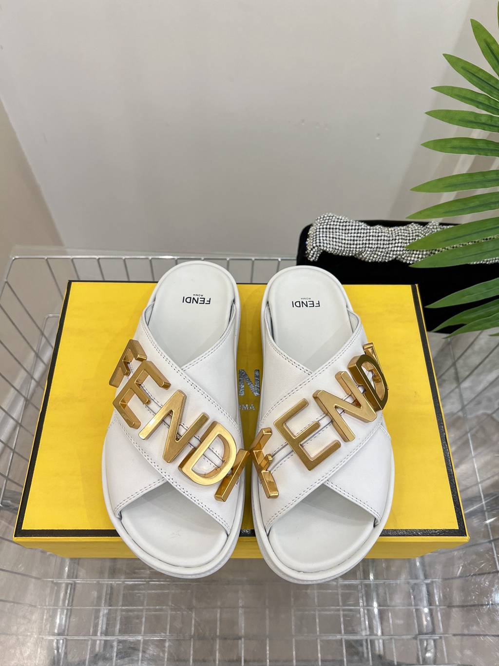 Fendi shoes size Eu35-Eu46