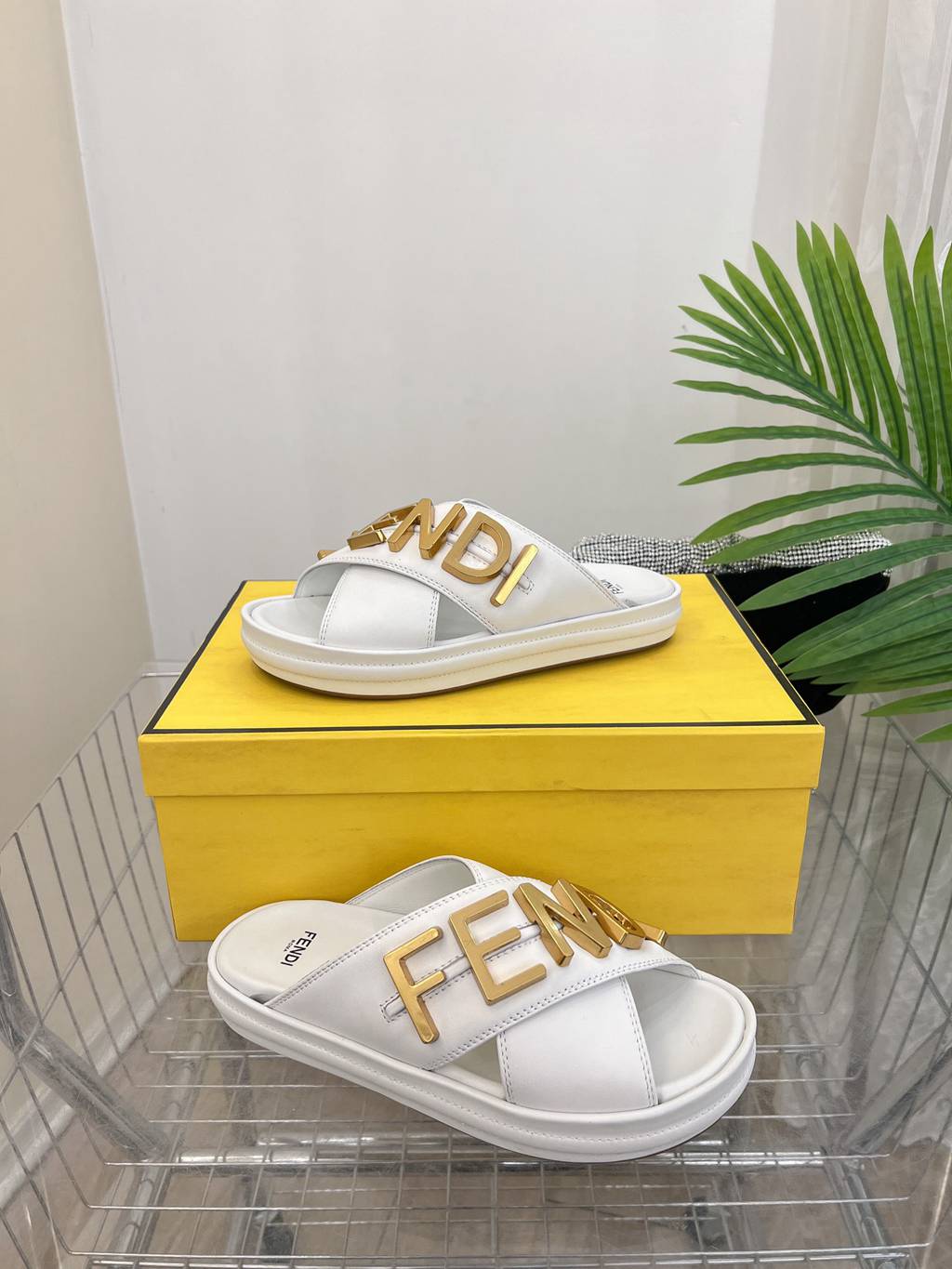 Fendi shoes size Eu35-Eu46