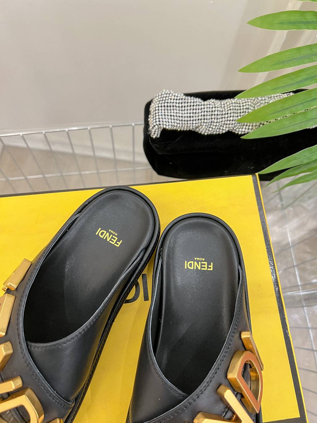 Fendi shoes size Eu35-Eu46