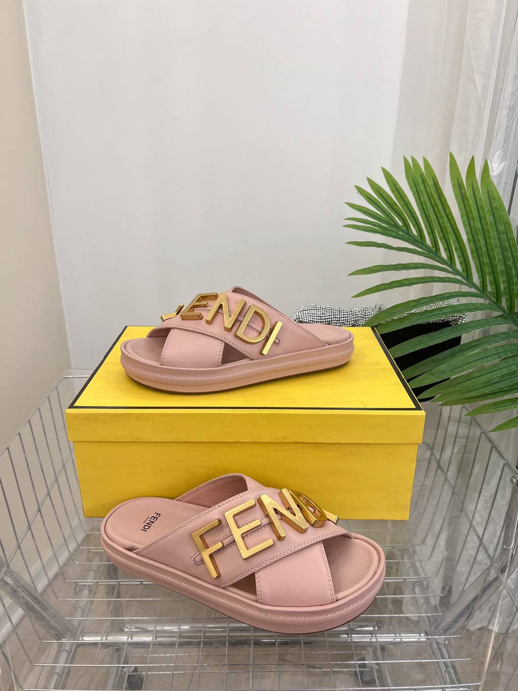 Fendi shoes size Eu35-Eu46