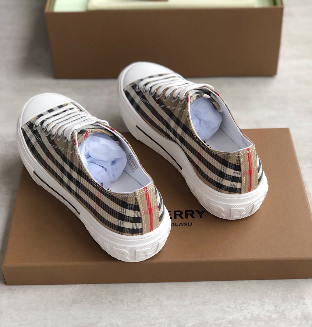 Burberry shoes EU35-EU46