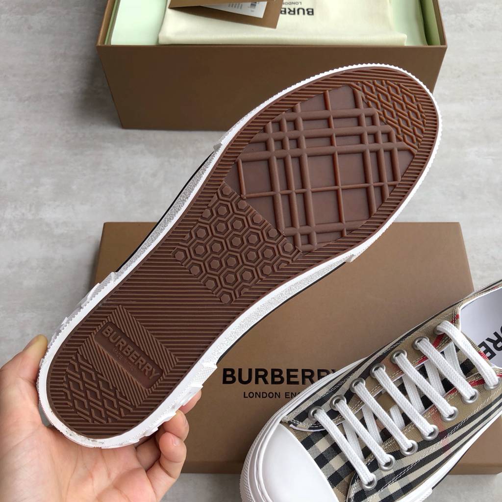 Burberry shoes EU35-EU46