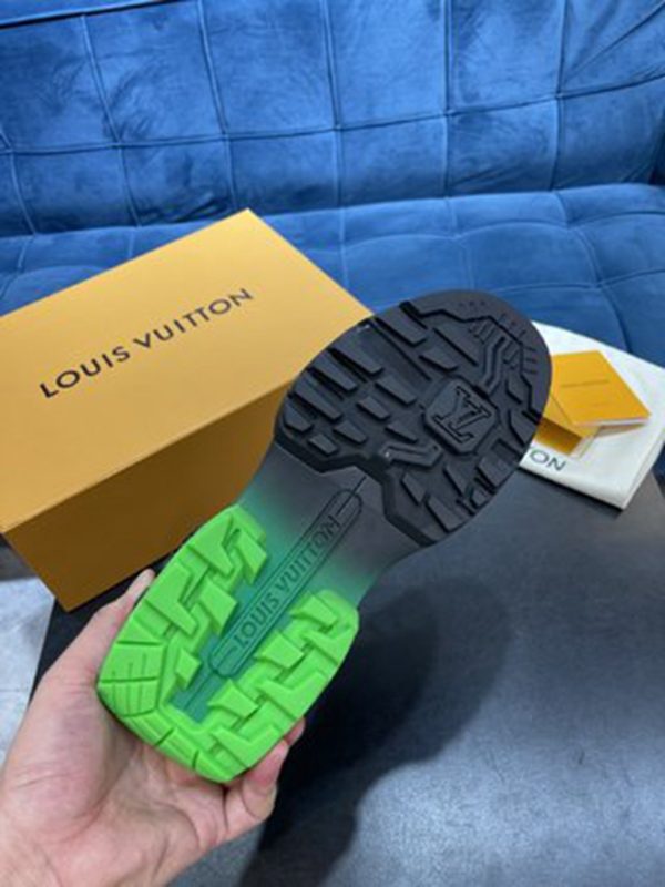 LV SHOES SIZE