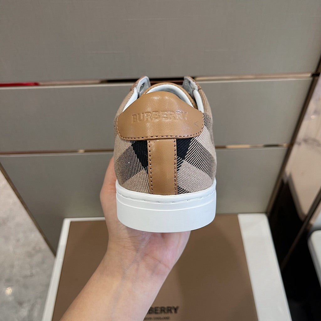 Burberry shoes EU35-EU46