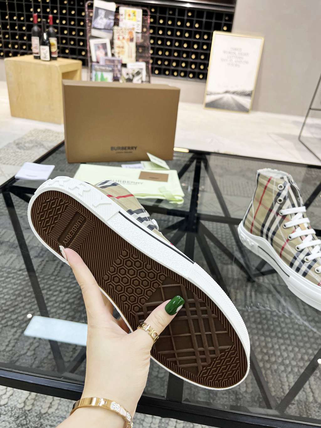 Burberry shoes EU35-EU46