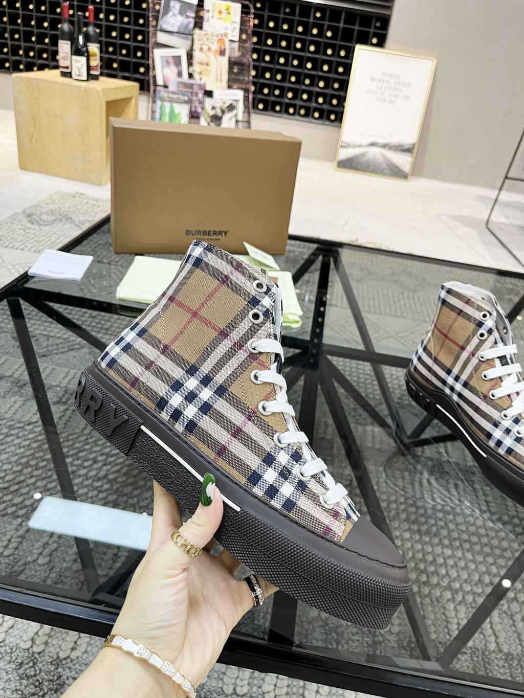 Burberry shoes EU35-EU46