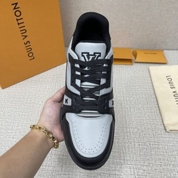 LV SHOES SIZE