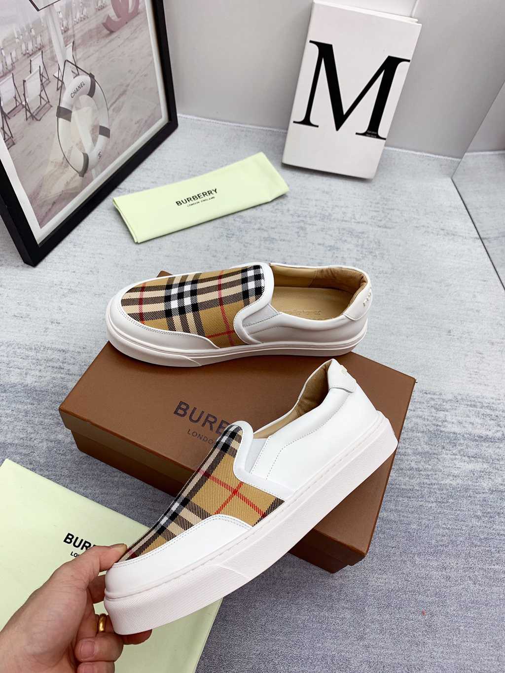 Burberry shoes EU35-EU46