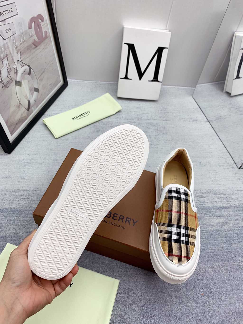 Burberry shoes EU35-EU46