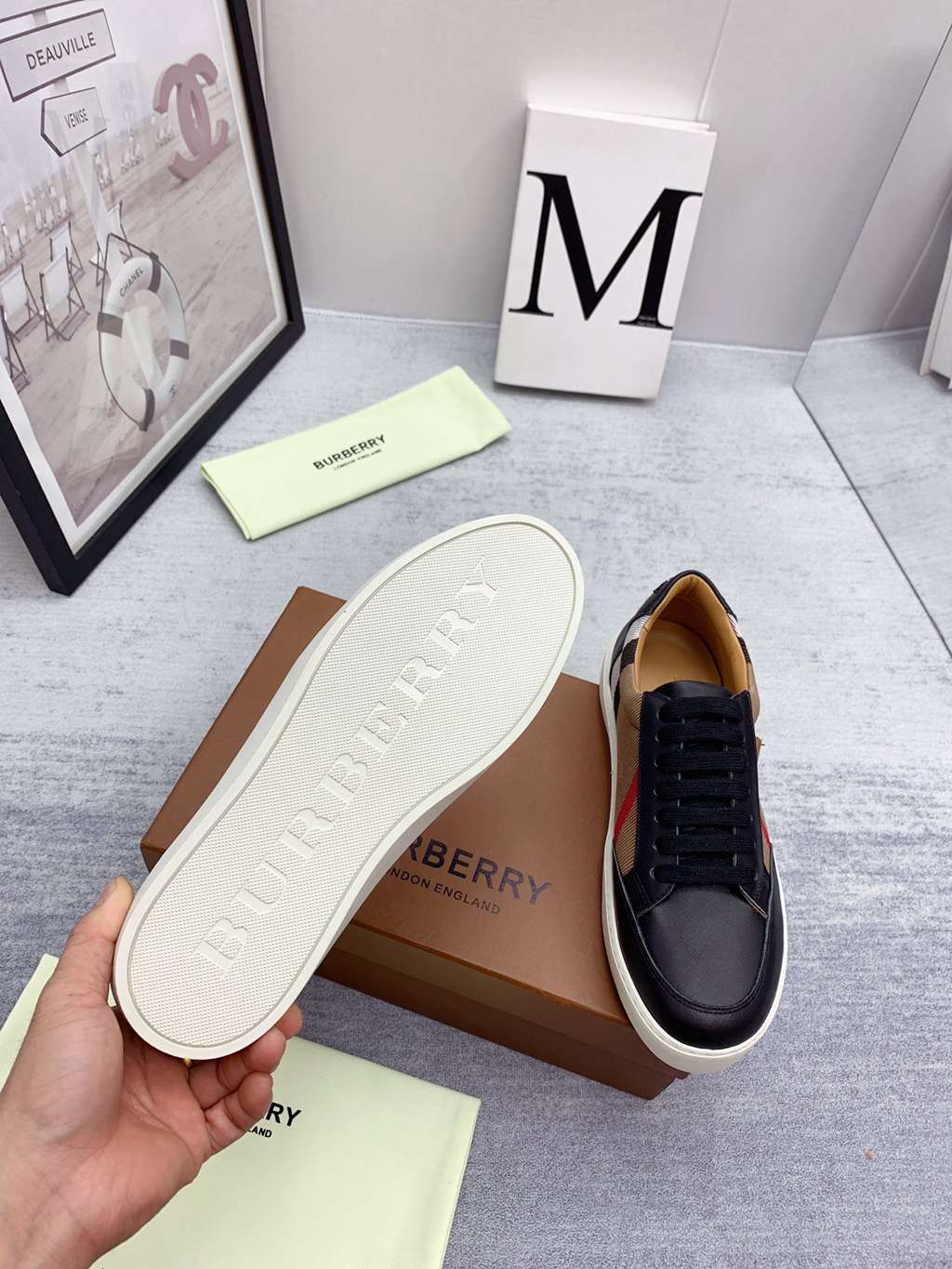 Burberry shoes EU35-EU46