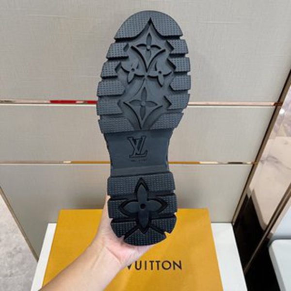 LV SHOES SIZE