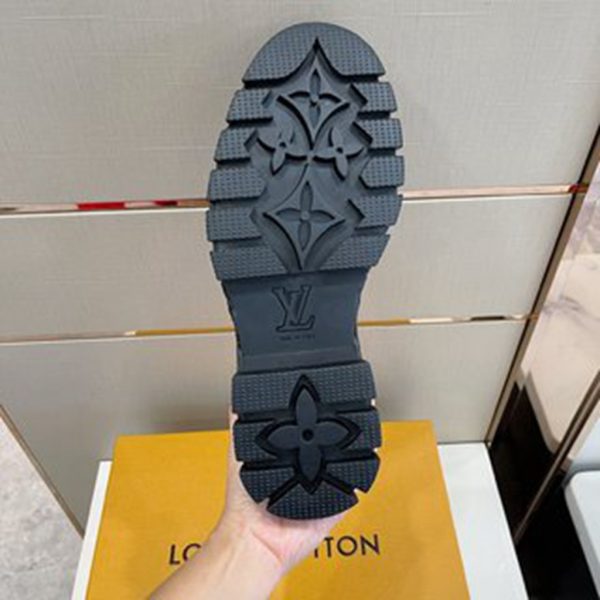 LV SHOES SIZE