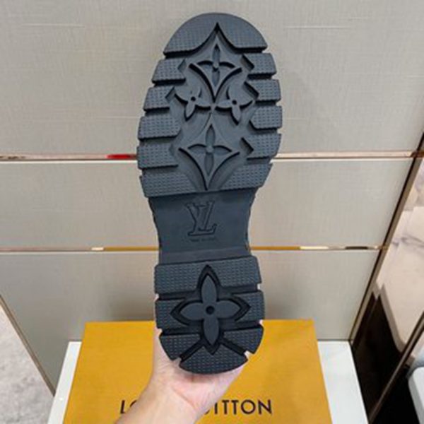 LV SHOES SIZE