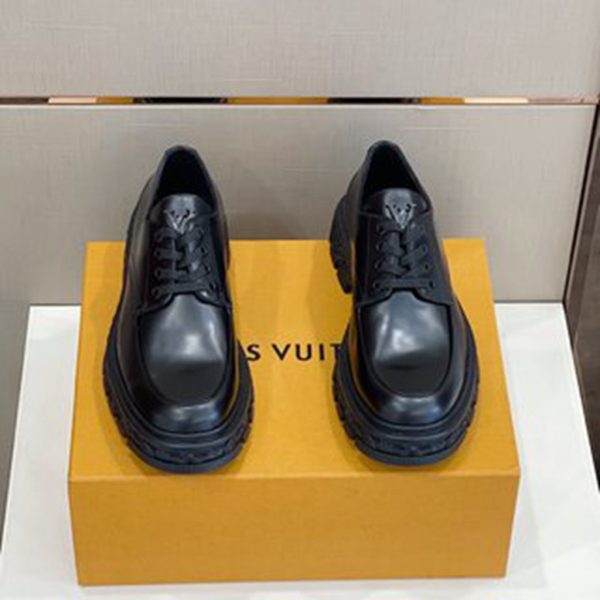 LV SHOES SIZE