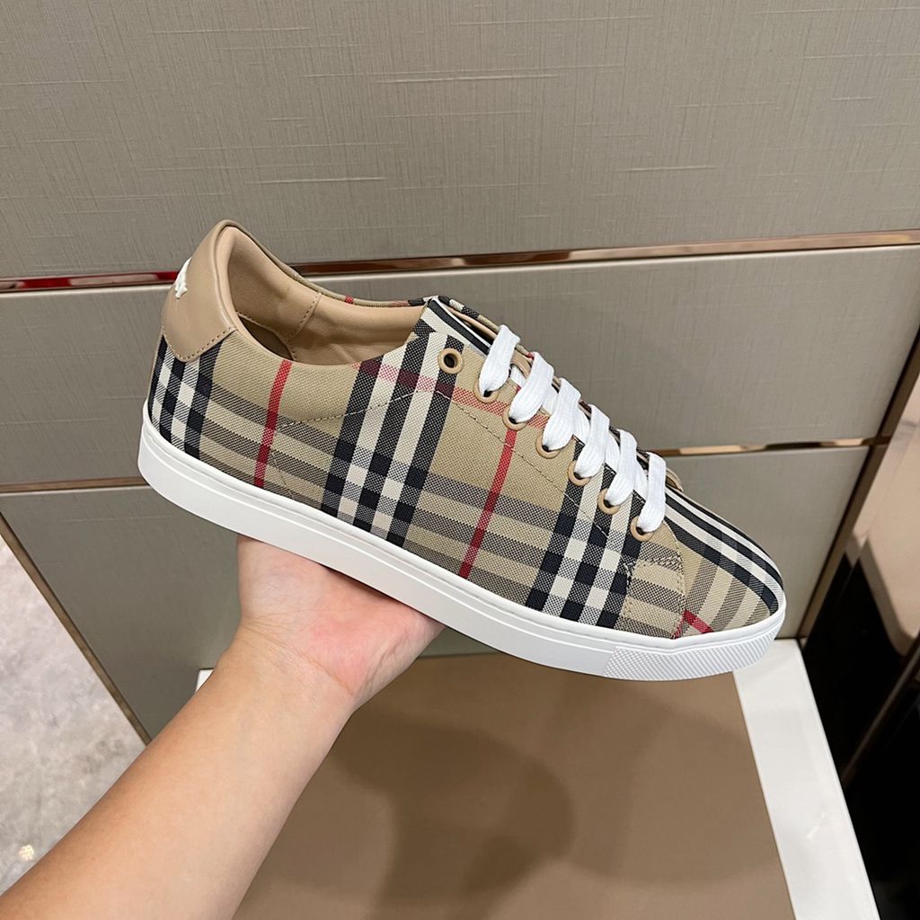 Burberry shoes EU35-EU46