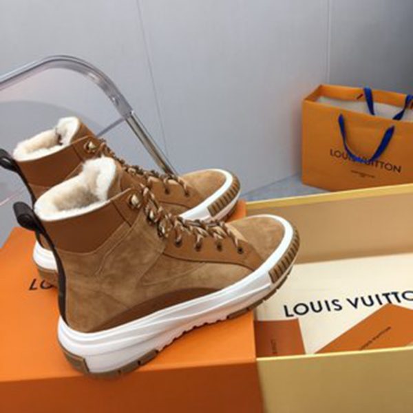 LV SHOES SIZE