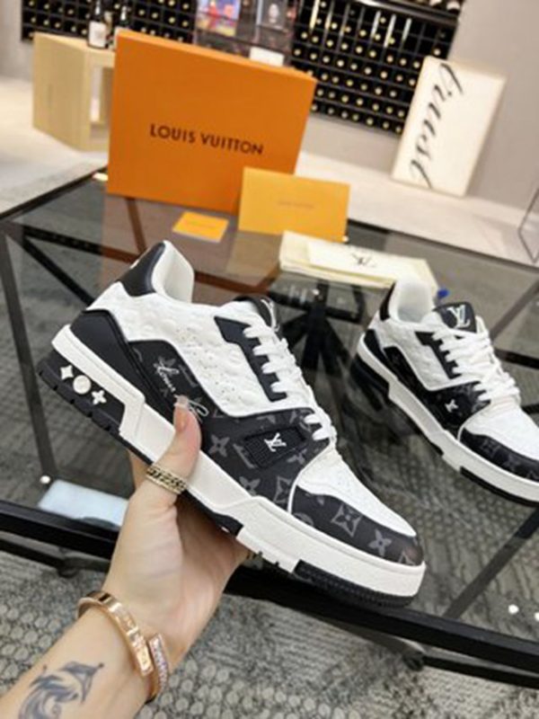 LV SHOES SIZE