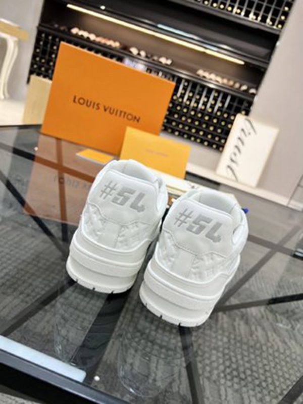 LV SHOES SIZE