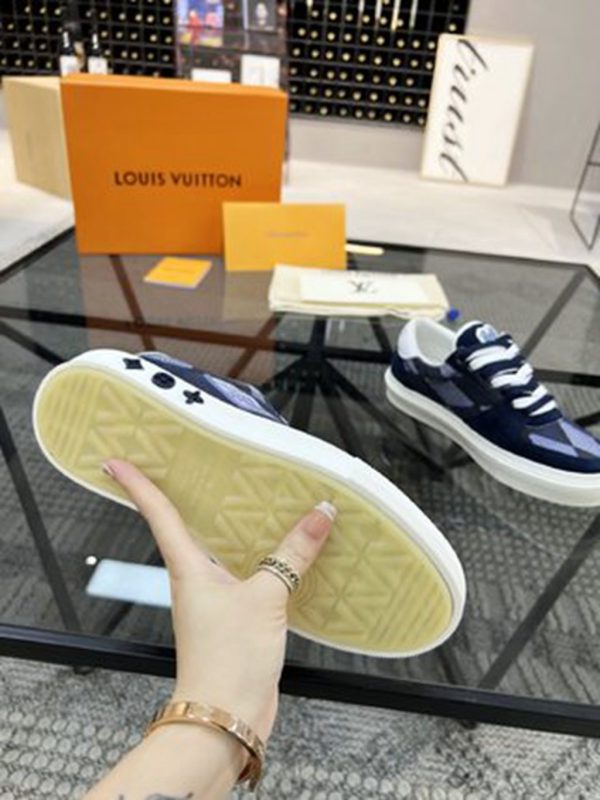 LV SHOES SIZE