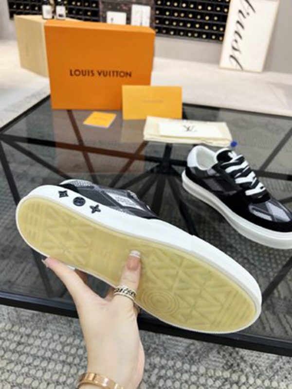 LV SHOES SIZE